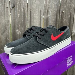 Nike sb Janoski black red size 6.5y